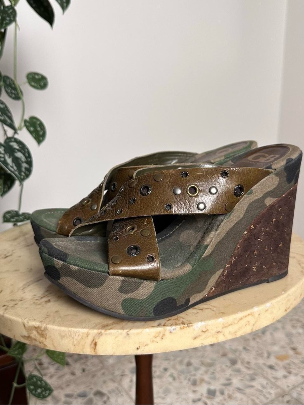 Vintage early 2000s studded detail wedge platform camo heels